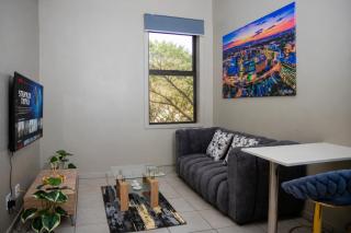 The Bolton Rosebank Luxury Apartment Johannesburg - 0
