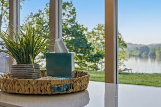 Serenity Dock on Watts Bar Lake- Main Channel View - 7