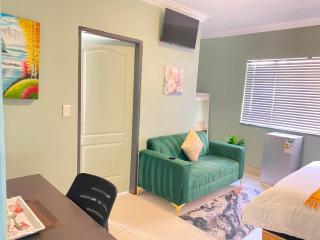 Stay Arcadia Guest House - 4