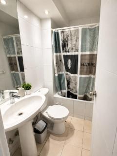 Private room with private bathroom in the Heart of Santiago - 7