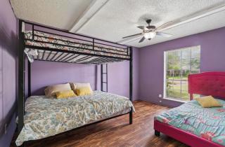 New! Fun just 20 min from Dallas 3-BRM Home - 8
