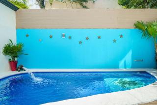 5 Bedroom Modern Villa with Private Pool - Great Location - 2