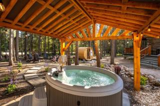 The West Glacier Cabin- Hot Tub, Firepit, Sauna - 4
