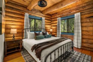 The West Glacier Cabin- Hot Tub, Firepit, Sauna - 3