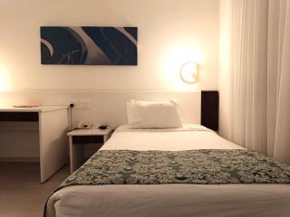 Boulevard Plaza - 6