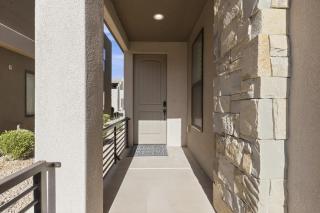Private Balcony Hot Tub Pool Near Golf Course - 2