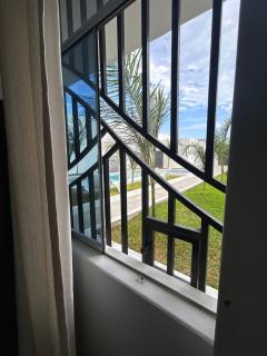 Aura Beach House - 5