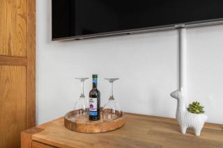 Lovely spacious, quiet ground floor apartment - 9