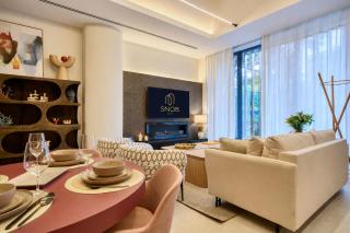 Snob Suite - 0
