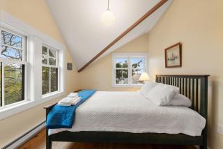 Robbins Nest - 1