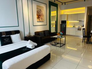 Chambers Cozy Suites - 5