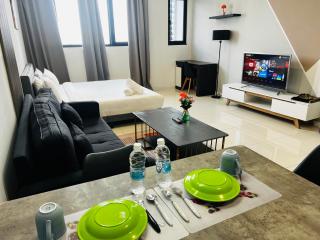 Chambers Cozy Suites - 2