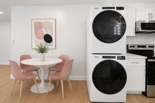 Caroline Apartments - 3