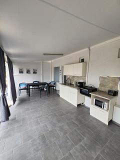 The Gardenia Apartment - 4