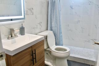 Minutes From Manhattan 2-Bedroom Apartments in LIC Astoria Queens - 6