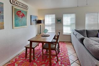 Caprice Cottage - Sun Harbor Cottage #1 - 6