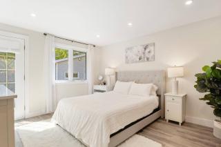 Modern & Cozy 3 BR Retreat Near UofG and Downtown - 7