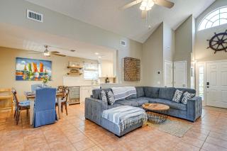 5 Blocks to Shore: PCB Escape w/ Screened Porch - 8