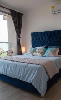 Moderno Apartamento con balcón y espectacular vista al mar - 8