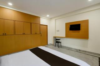 Hotel V CHECK INN - 5