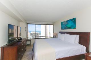 Two Bedroom Discovery Bay High Rise Condos with Lanai & Gorgeous Views - 4