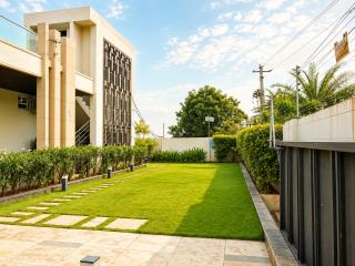 Bluewater Farms 2BR Villa with pool by Homeyhuts - 9