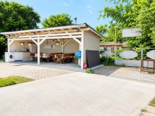 Camping Bucuria Bungalow - 3