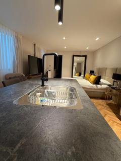 rooms 48 - 7