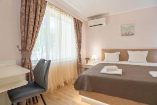 Excellent 2BR Flat In downtown - 3