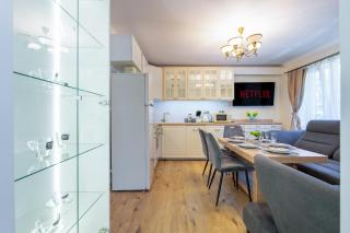 Excellent 2BR Flat In downtown - 5