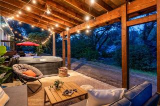 Riverside Retreat - 0