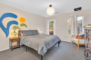 Riverside Retreat - 6