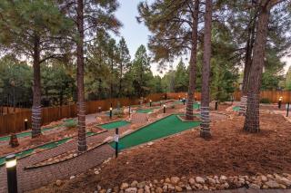 Wyndham Flagstaff Eight 8BR Apartments - 1