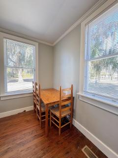 Lowcountry Cottage Sleeps 4 Central Location - 9