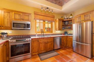 Extraordinary home with private pool - 2 Bikes Available By Casago - 9