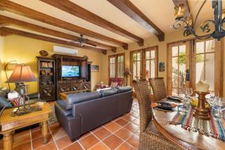 Extraordinary home with private pool - 2 Bikes Available By Casago - 6