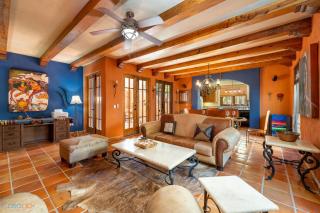 Vacation Rental Experience an unforgettable Mexican getaway at Casa Dos Perros - 7