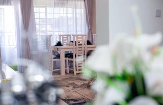 GoldencwAirbnb - 5