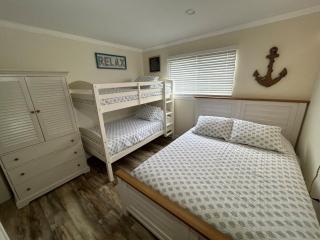 Renovated Hilton Head Condo-Private Beach Access - 1