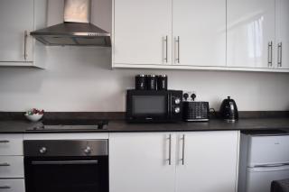 Ilkeston 2BR 3Bed Apartment w'Smart TV & WiFi - 8