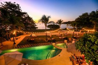 3rd-floor space with modern décor recently renovated viewing over pool in Coco - 6