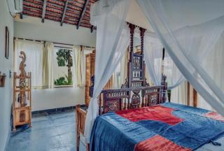 Morjim Beachfront home 5 bedrooms - 6