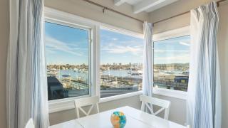 Sleeps 16 Dock Walk to Beach Balboa Fun Zone Dining Edgewater Place - 9