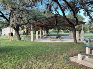 RiverBend Retreat - 6