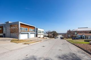 Steps to Dickies Arena Lux Home Garage Parking - 4