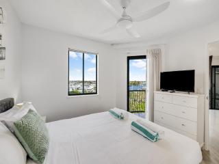 Nautilus Private Rooftop Spa - Mooloolaba - 3