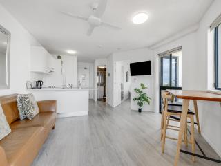 Nautilus Private Rooftop Spa - Mooloolaba - 1