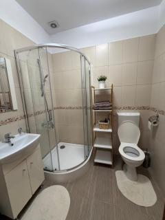 Insieme Studio - Small Square - 3
