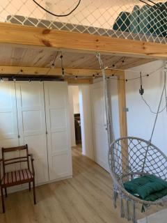 Homey 2-Level Apt with Piano, Workspace & Terraces - 2
