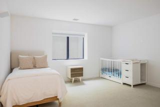 Eastway Estate by Rove Travel - Private Pool Home - 5
